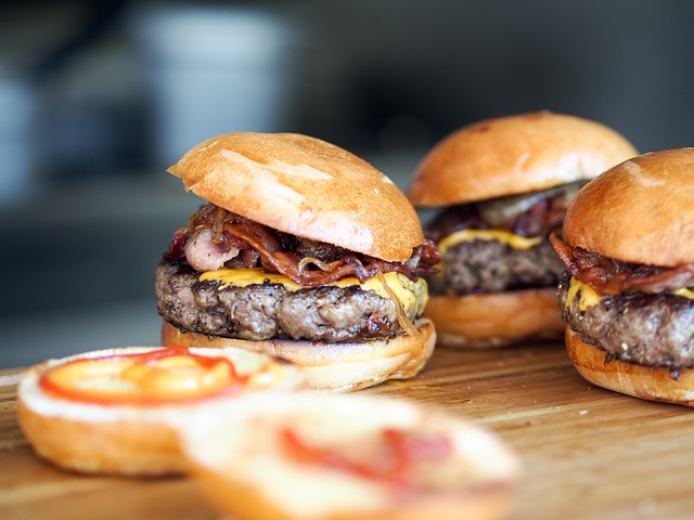 eat brgz to Bring Design-Your-Own Burgers to Eastern Market