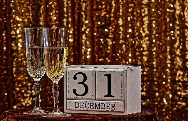 Hosting a New Year’s Eve Party at Your Luxury Apartment in DC? Check Out These Tips!