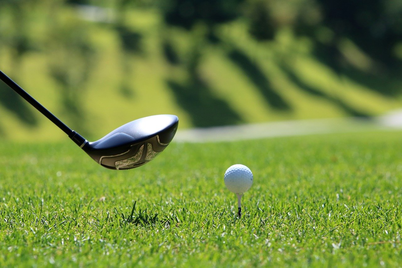 Tee Off This Summer at the East Potomac Golf Course